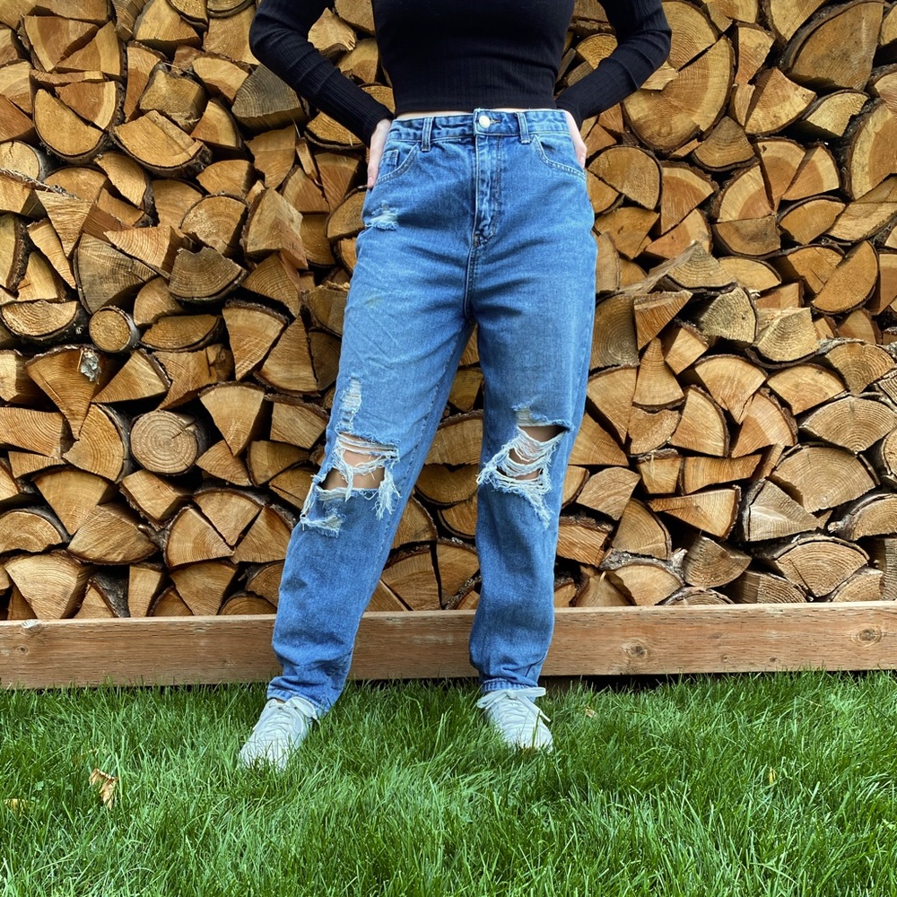 Ripped boyfriend jeans